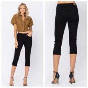 Black Denim Capri Fit Jeans